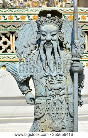 Bangkok, Th - Dec. 12: Wat Arun Guardian Figure On December 12, 2016 In Bangkok, Thailand. Wat Arun 