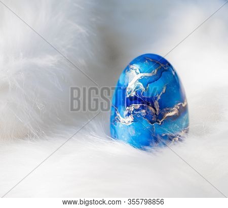 Easter background with Easter eggs. Soft focus, bokeh effect. Happy easter greeting card template in