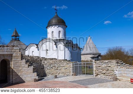 Staraya Ladoga, Russia - May 6, 2022: Ancient Historical Old Ladoga Fortress In The Village Of Stara