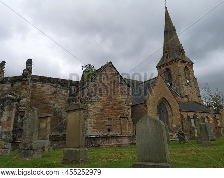 An External View Of The Old Church And Graveyard In The Historic Town Of Dalkeith In Lothian, Scotla