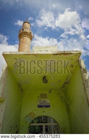 9 May 2022 Derik Mardin Turkey. Kucuk Su Mosque In Derik Mardin Turkey