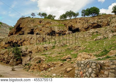 Gap Waterfall Pond In Derik Mardin Turkey