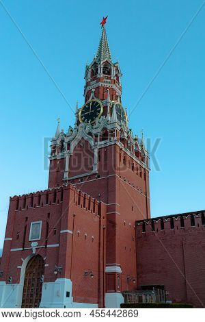 Saviour Tower Or Spasskaya Bashnya In Moscow. It Is The Main Tower On The Eastern Wall Of The Moscow