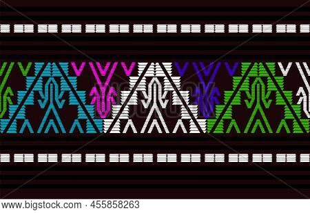 Traditional Geometric Patterns Design For Background Carpet Clothing Wrap Fabric Sarong  Embroidery 