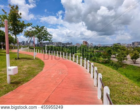 Taichung Central Park. Xitun District Shuinan Economic And Trade Area. The Second Largest Park In Ta