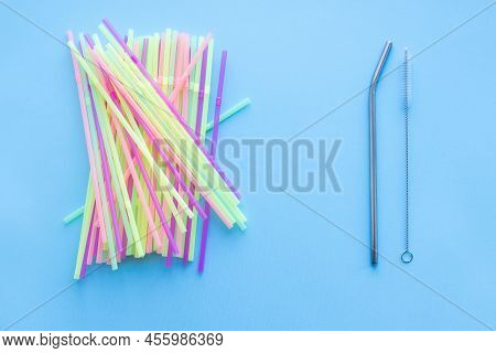 Many Plastic Drinking Straws Vs One Reusable Metal