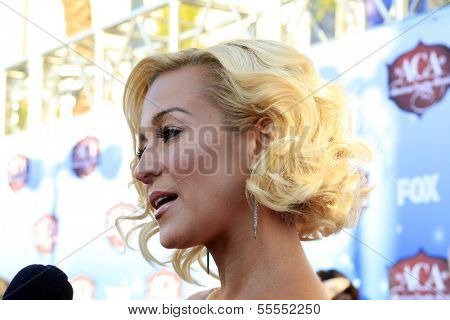 LAS VEGAS - DEC 10:  Kellie Pickler at the 2013 American Country Awards at Mandalay Bay Events Center on December 10, 2013 in Las Vegas, NV