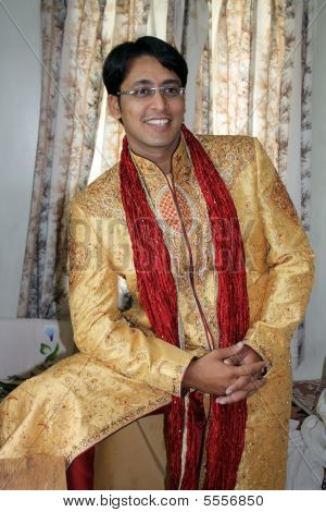 Sherwani 입고 신랑