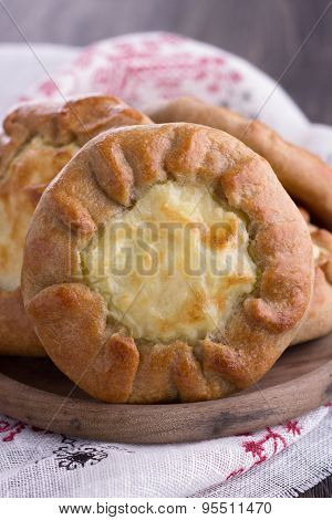 Shangi, traditional Russian pies