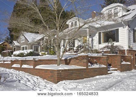 Winter snow in a neighborhood Gresham Oregon.