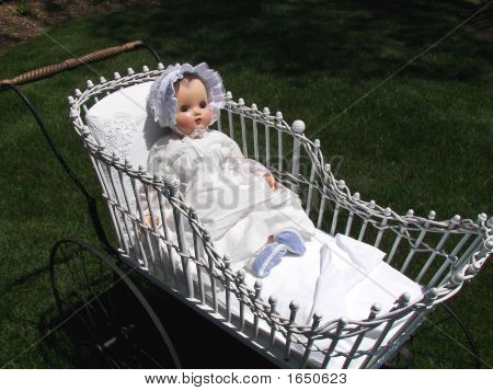 Buggy e bambole antiche