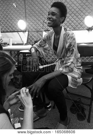 Desigual - Backstage - Spring 2017 Collection