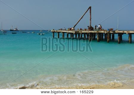 在海滩的海角群岛甲板
