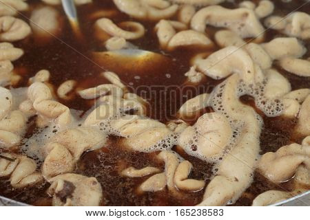 chitterlings stewed in the pot is delicious