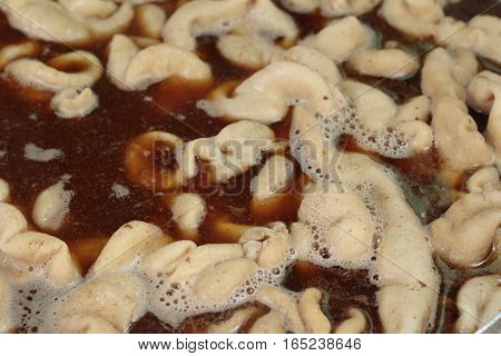 chitterlings stewed in the pot is delicious
