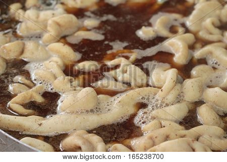 chitterlings stewed in the pot is delicious