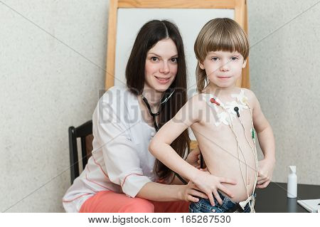 Cardiogram of heart of the boy, holter