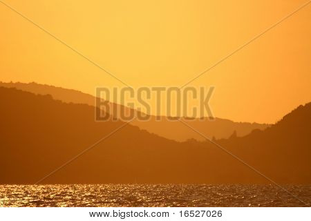 Solnedgang i orange