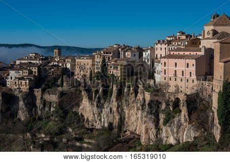 View to hanging houses 