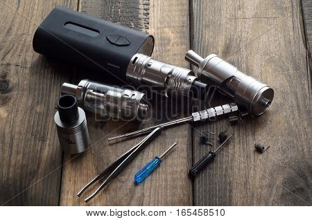 Adjustable electronic cigarette, Non carcinogenic alternative for smoking, vape