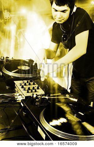 Dj Disco house progressive electro müzik konser oynama