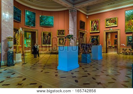 Saint Petersburg, Russia - December 25, 2016: Tourists Visiting Rubens Hall With Exhibition Of Jan F