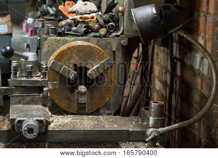 industrial machines in a old factory. Foto
