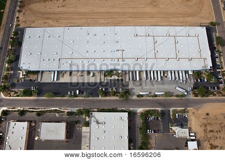 Antena de armazém de distribuição