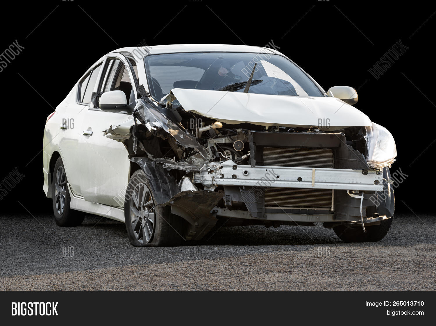Damaged Crash Car Image & Photo (Free Trial) | Bigstock
