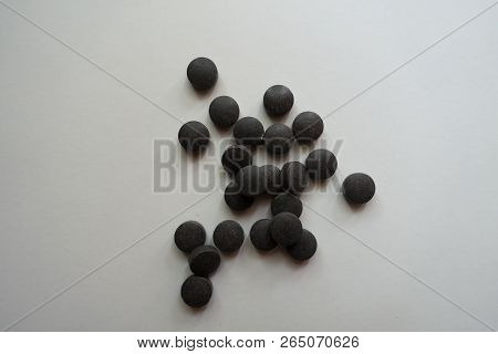 Ferrous Bis-glycinate Chelate Round Pills From Above