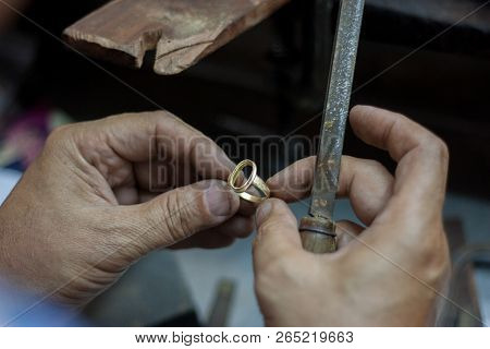 goldsmith Professional work in Sukhothai province in Thailand