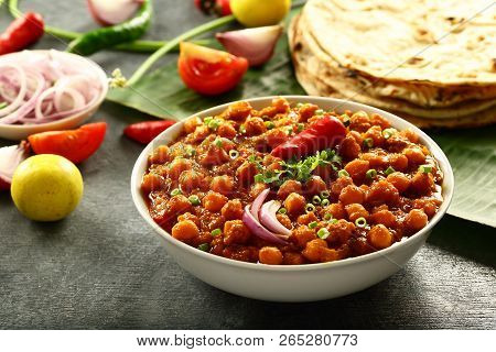 Homemade Delicious Chickpea Curry ,channa Masala Chole .