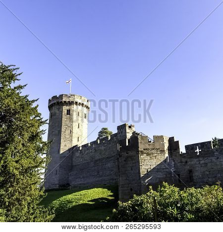 Warwick, Uk - October 21: Picture Of Warwick Castle - Guys Tower On October 21, 2018 In Warwick, War