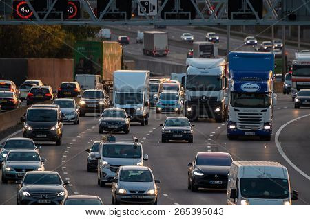 London, Uk - October 18, 2018: Evening Heavy Traffic On Busiest British Motorway M25