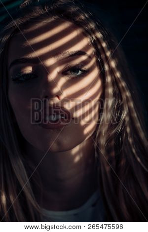 High Fashion Light For Face Model. Fashion Portrait. Gorgeous Woman In Studio. Fashion Blogger