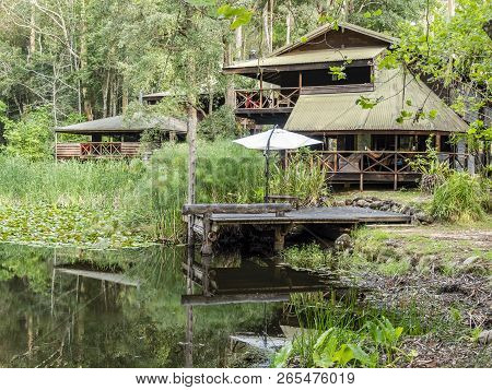 Salisbury, Australia - Dec 28, 2017: Salisbury Lodges Nestle In The Idyllic Barrington Tops National