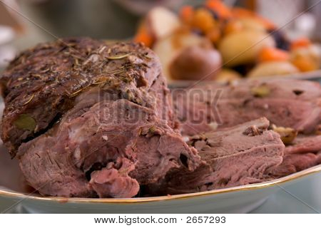Pernil assado de cordeiro
