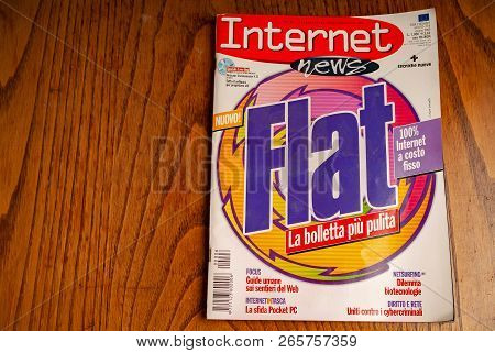 Early 2000s Internet Italian Magazine Speaking About Flat Connection.kitchen Wood Table Inside A Pri