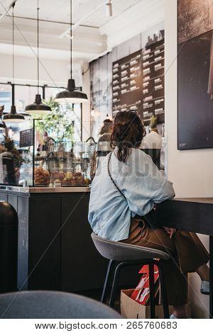 London, Uk - August 1, 2018; People Inside Joe & The Juice Cafe In Richmond, London. Joe & The Juice