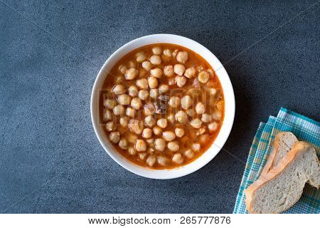 Turkish Food Chickpeas With Meat. / Etli Nohut.