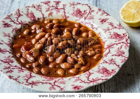 Bean Stew / Turkish Barbunya Pilaki.