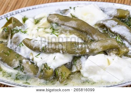 Turkish Food Broad Beans, Dill And Olive Oil / Zeytinyagli Bakla.