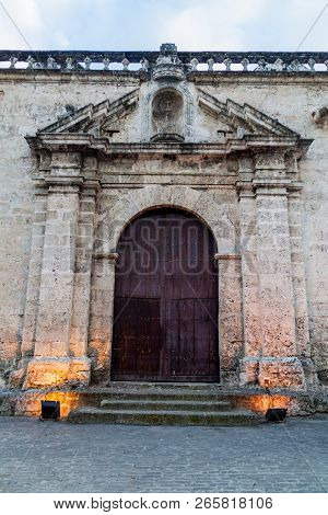 Entrance To San Francisco De Asis Church In Havana Vieja, Cuba