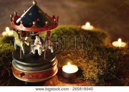 Music Box Christmas Carousel Horses Vintege Nostalgia