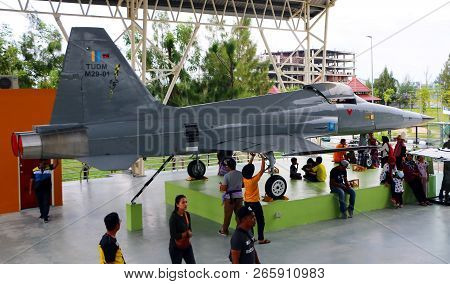 Klebang,melaka,malaysia - September 10,2018: Northrop Grumman F-5e Jet On Display At Submarine Museu