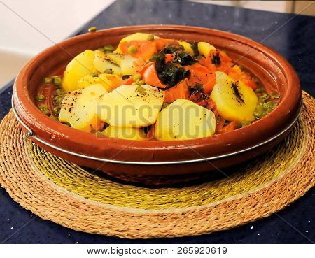 Bowl Of Vegetable Soup, Beautiful Photo Digital Picture