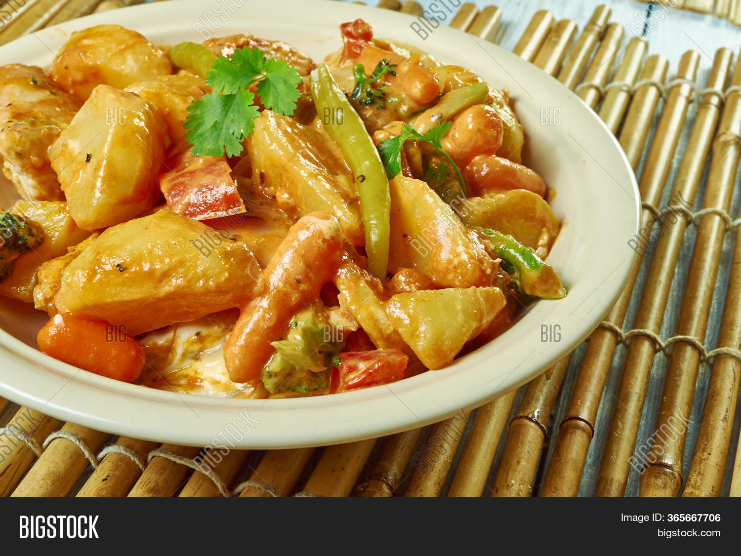 Chicken Tabse Mamr Image & Photo (Free Trial) | Bigstock