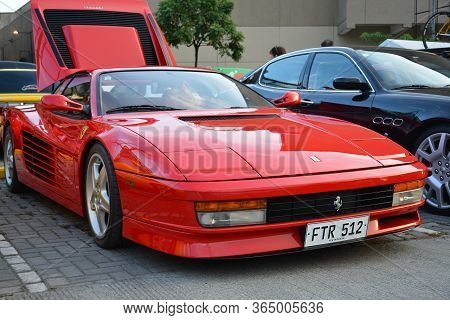Quezon City, Ph - Apr 13 - Ferrari Testarossa At Rev Up Car Show On April 13, 2019 In Quezon City, P