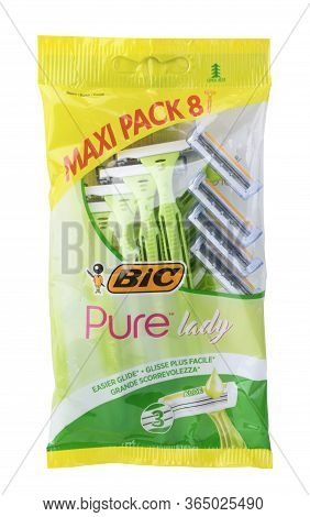 Warszawa, Poland January 17 2020:bic Plastic Disposable Razors.safe Shaving With A Sharp Razor Of Fe