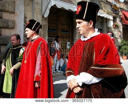 Sarteano / Siena, Tuscany, Italy - August 15, 2008: Medieval Saracen Joust, Giostra Del Saracino. Tr